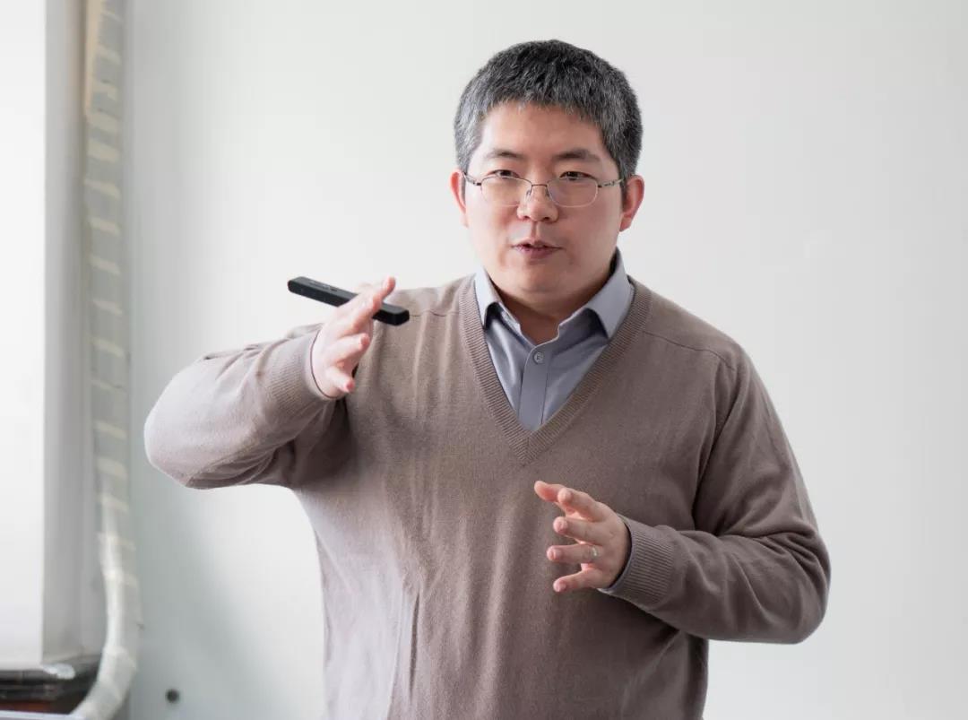 1575611228502067.jpg 曾毅研究员.jpg